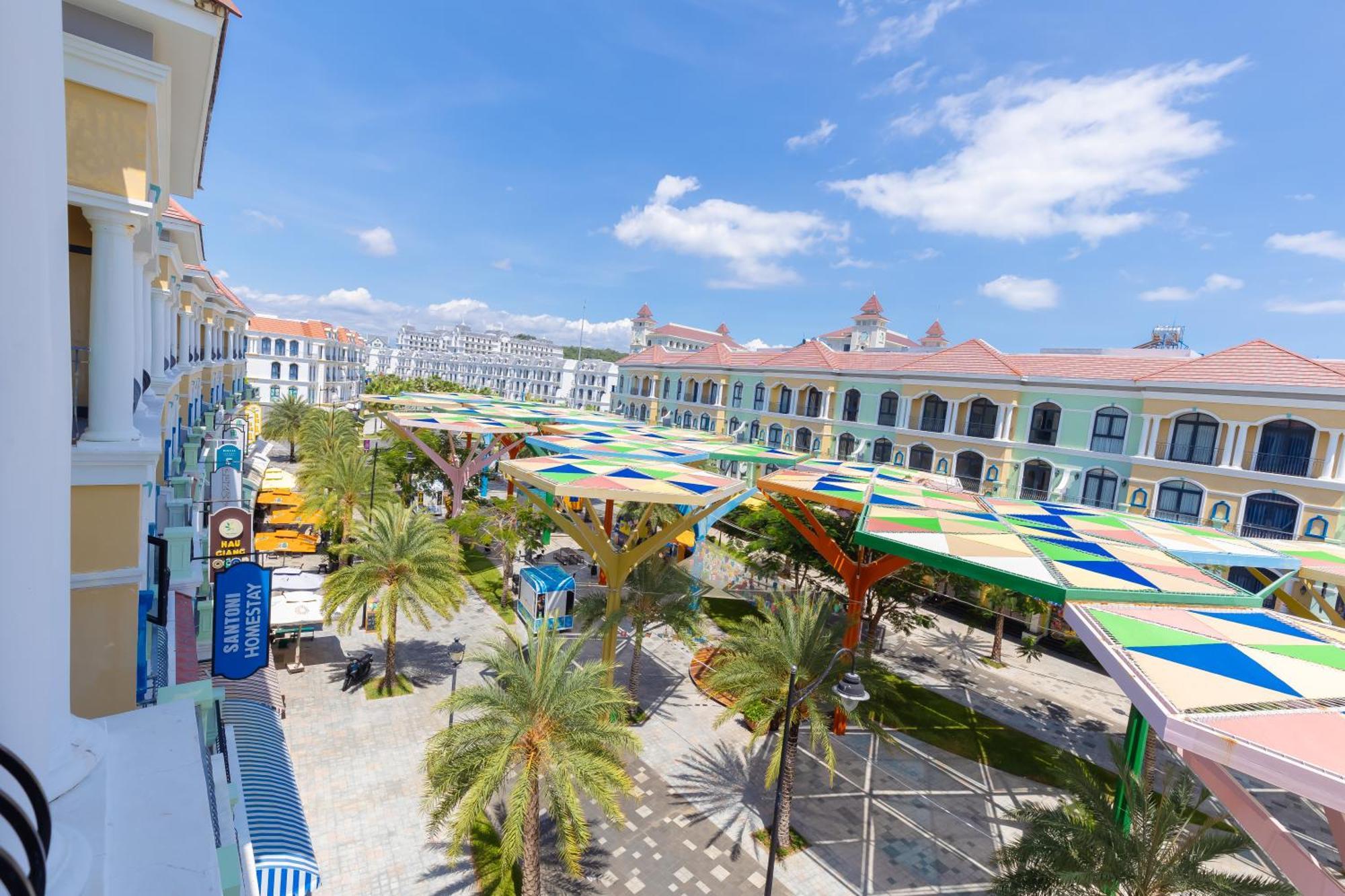 Solea Hotel Grandworld Phu Quoc Exteriör bild